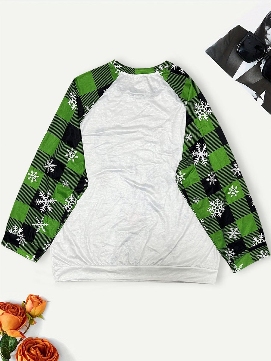 Plus Size Reindeer Graphic Snowflake Sweatshirt - worldclasscostumes